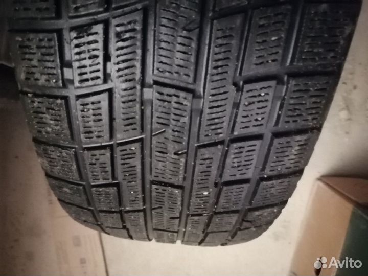 Yokohama Ice Guard IG30 205/55 R16
