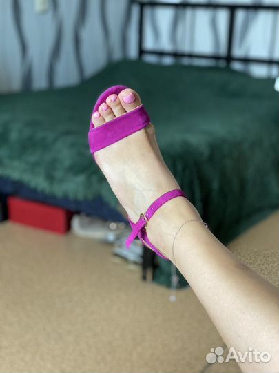 Босоножки летние alba