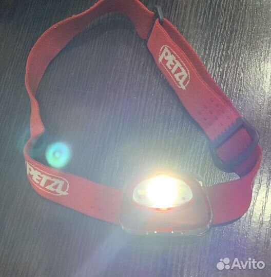 Налобный фонарь petzl