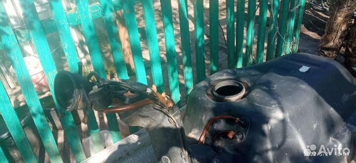 Бензобак на volkswagen passat б4 и б3