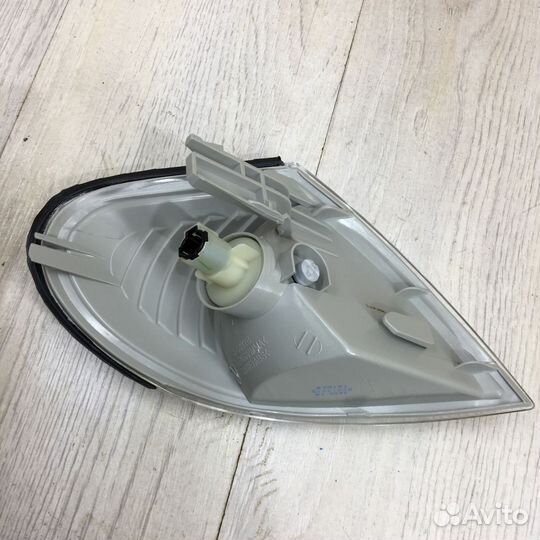Повторитель поворотника в Крыло в Зеркало Nissan a