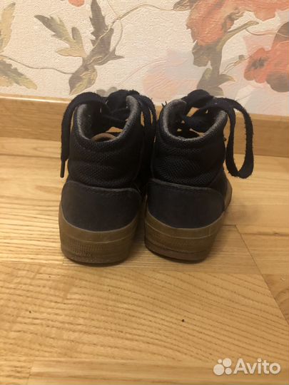 Демисезонные ботинки