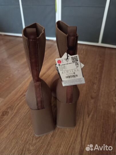 Ботинки Zara 41 новые