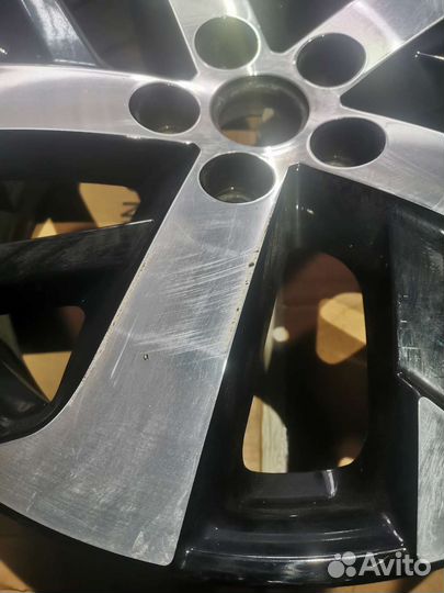 Диск литой R18 Kia Sorento 4 52910P2230