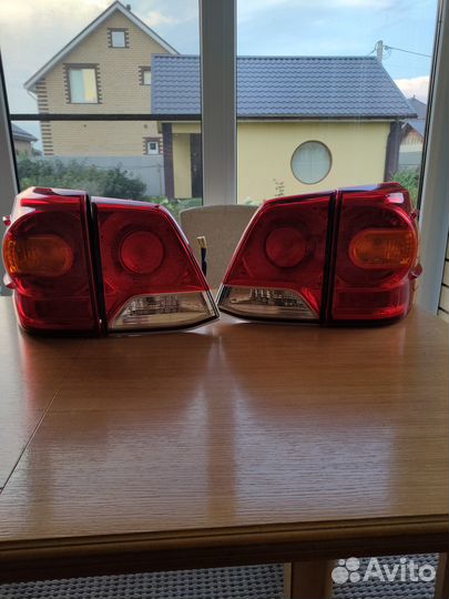 Комплект задних фонарей Toyota Land cruiser 200