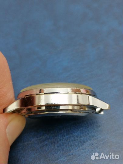 Часы -будильник «poljot» ussr