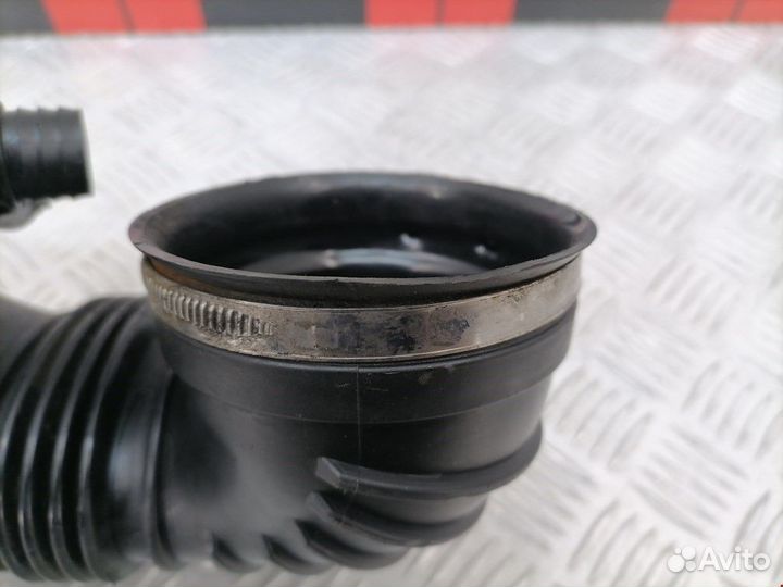 Патрубок воздушного фильтра Mercedes-Benz