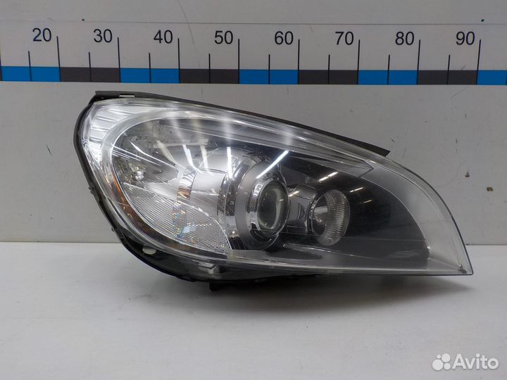 Фара правая Volvo S60