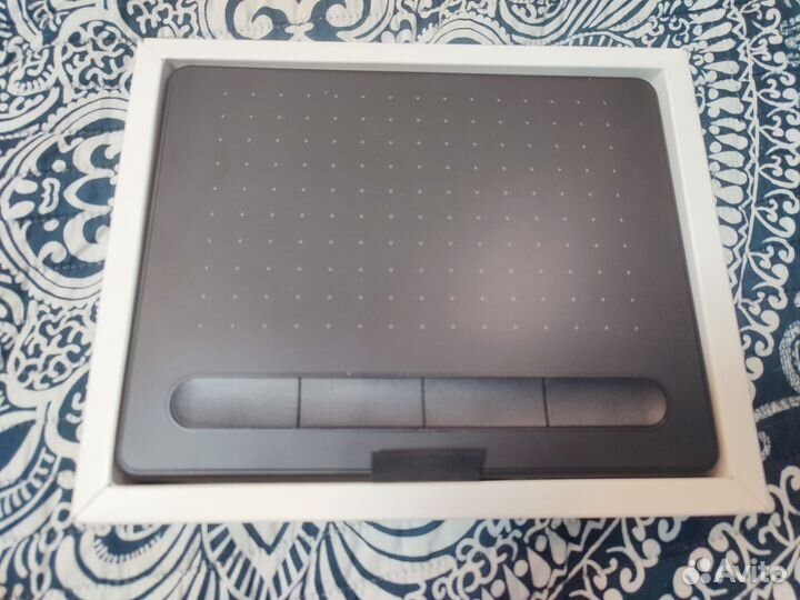 Графический планшет Wacom intuos s