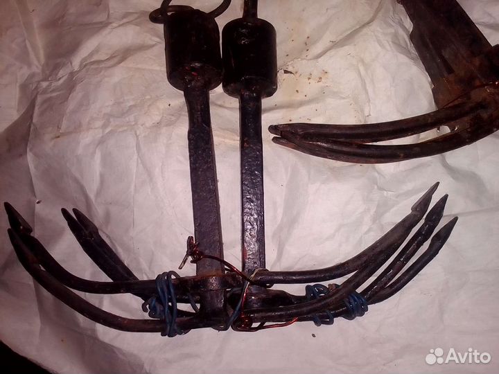 Якорь для лодки