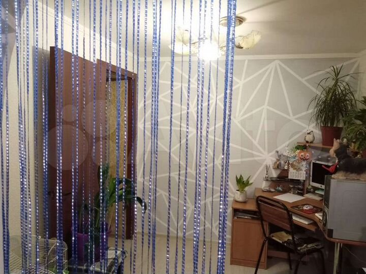 4-к. квартира, 73 м², 1/1 эт.