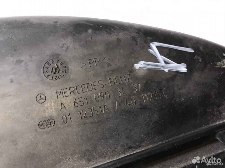 Патрубок воздушного фильтра Мерседес ом 651