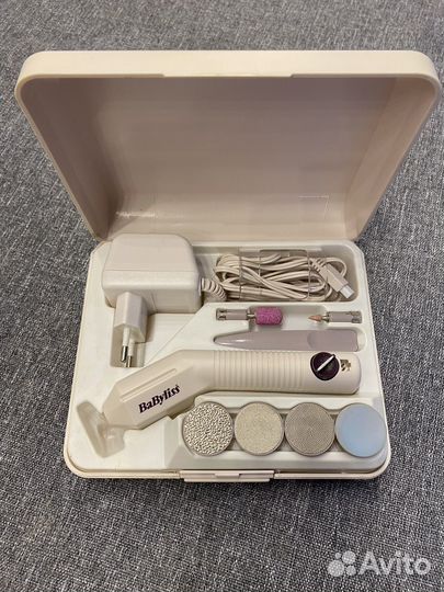 Маникюрный и педикюрный электрический набор