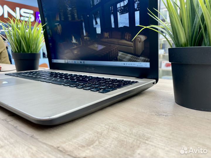 Ноутбук asus офисный 4 ядра/SSD