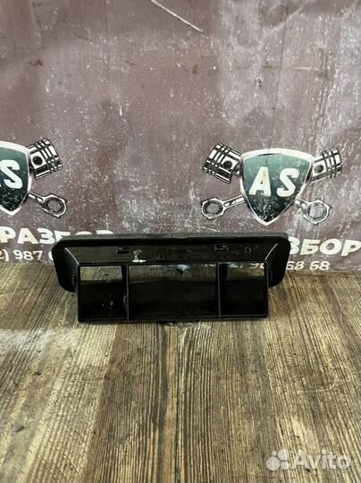 Впуск решетка вентиляции Volkswagen teramont