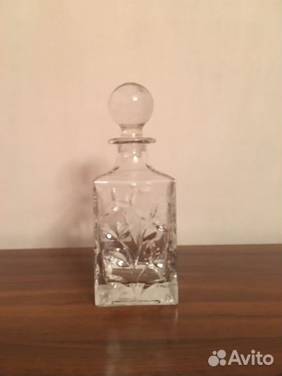 Графин хрустальный