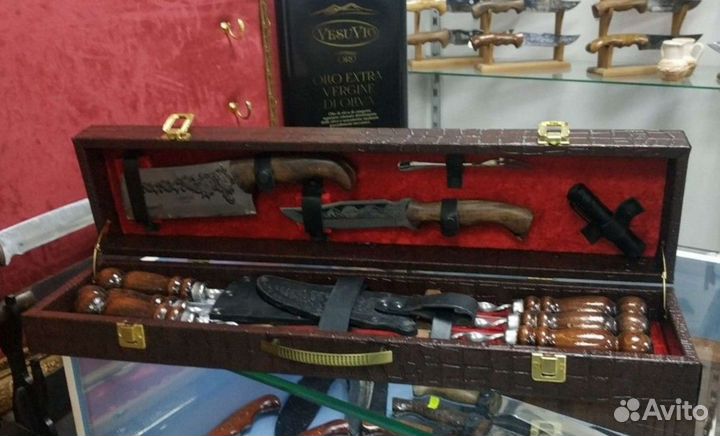 Шашлычный подарочный набор шампура