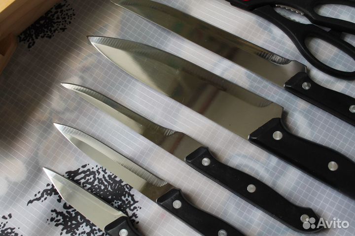 Набор кухонных ножей