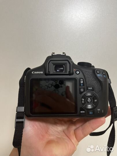Зеркальный фотоаппарат canon 1300d