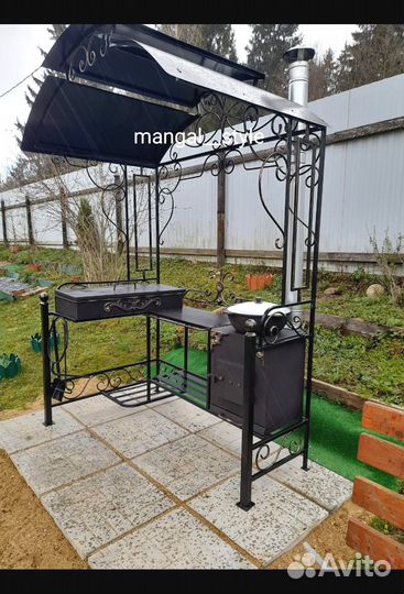 Мангал с крышей