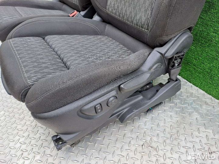 Сиденье переднее Opel Mokka 2 2016