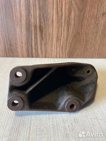 Кронштейн кпп левый Chevrolet Lachetti