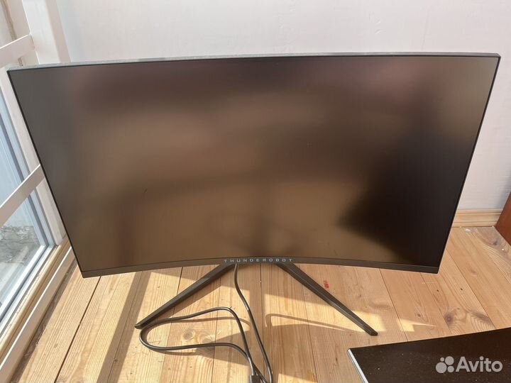 Игровой могитор Thunderobot 27