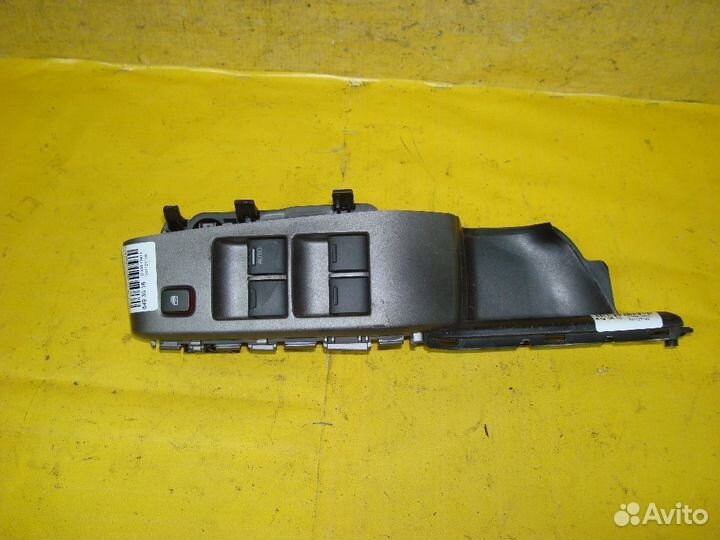 Блок упр-я стеклоподъемниками на Honda Fit GE6