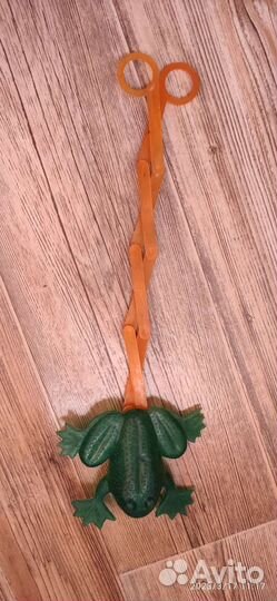 Игрушка детская лягушка ножницы СССР