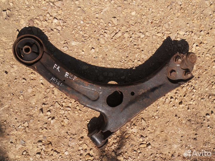Рычаг правый Geely Emgrand EC 7