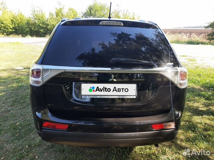 Mitsubishi Outlander 2.4 CVT, 2012, 2 000 км