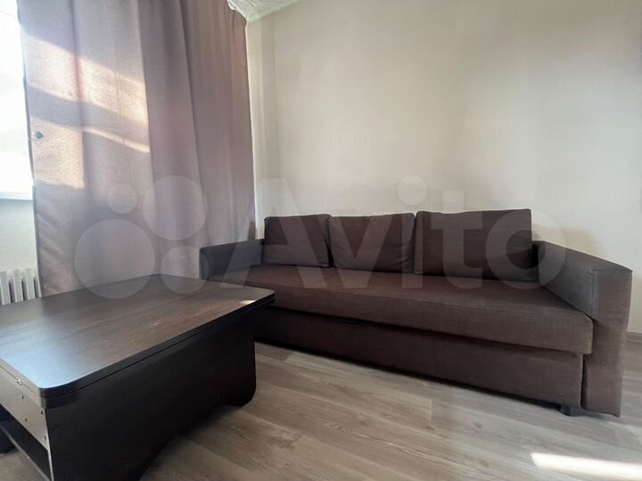 2-к. квартира, 56 м², 1/2 эт.