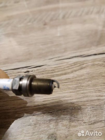 Свечи зажигания иридиевые NGK