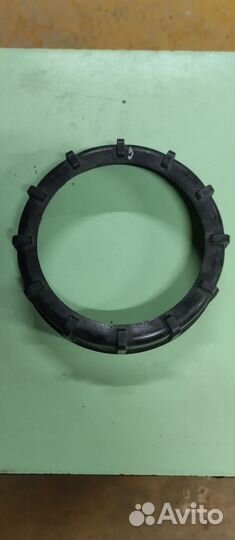 Гайка (крепление) топливного насоса Хонда црв