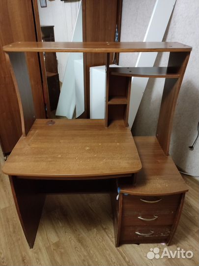Компьютерный столик бу