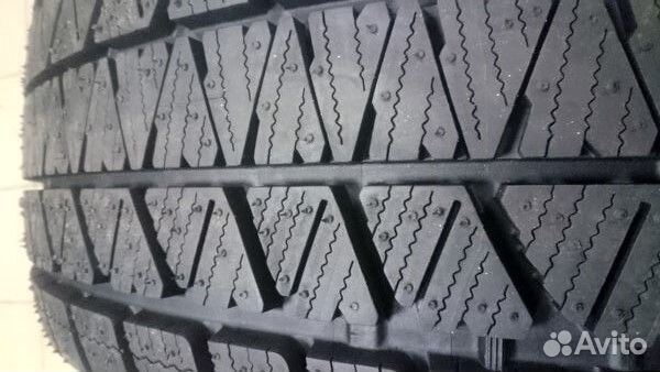 Bridgestone Blizzak DM-V3 235/55 R17 103T