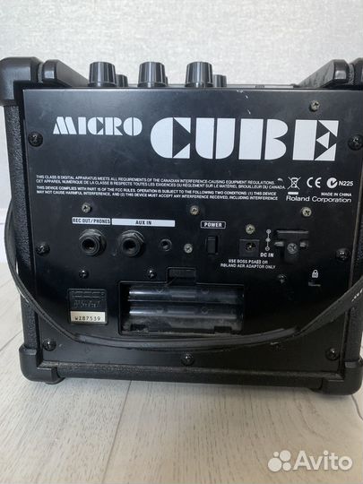 Гитарный комбоусилитель