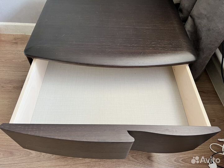 Тумба прикроватная