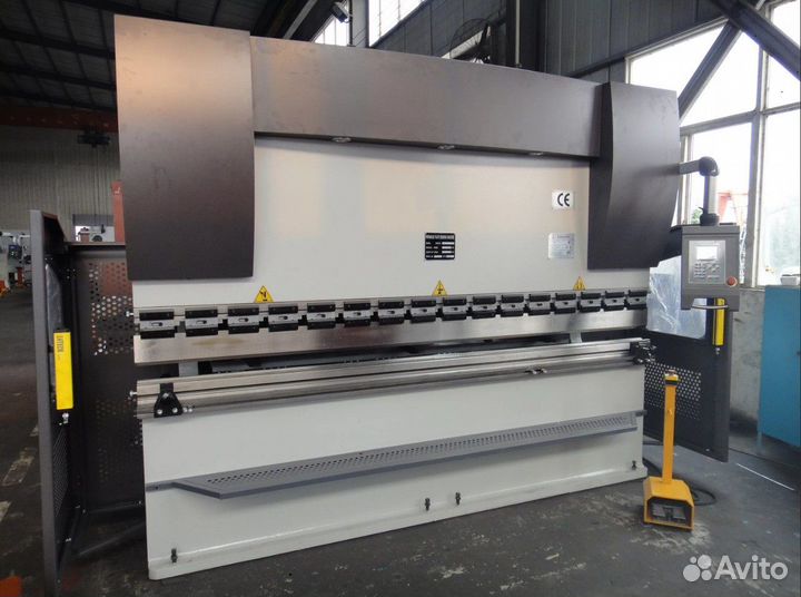 Оператор листогибочного пресса (Гибщик)