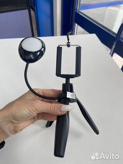 Штатив для телефона настольный с подсветкой