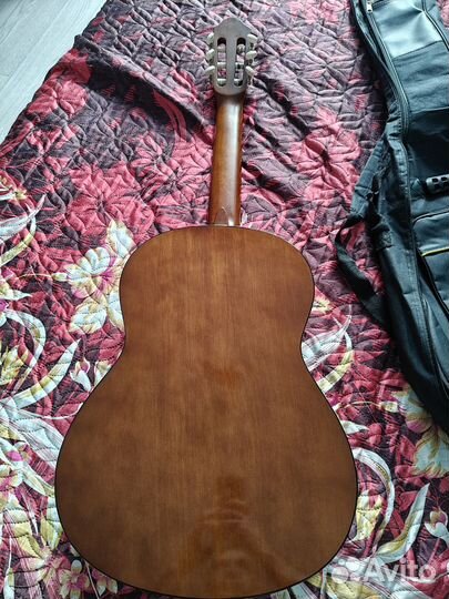 Акустическая классическая гитара yamaha c40