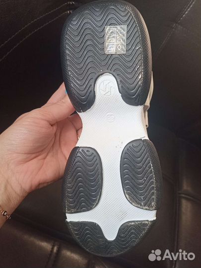 Босоножки натуральная кожа новые 38