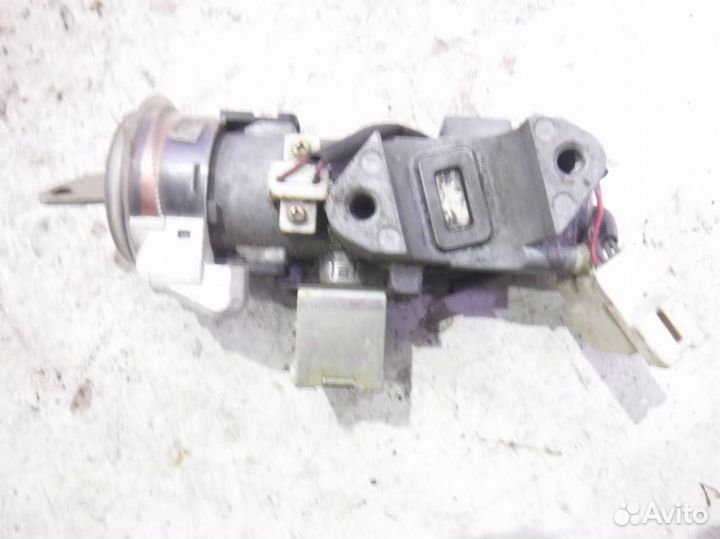 Замок зажигания Субару