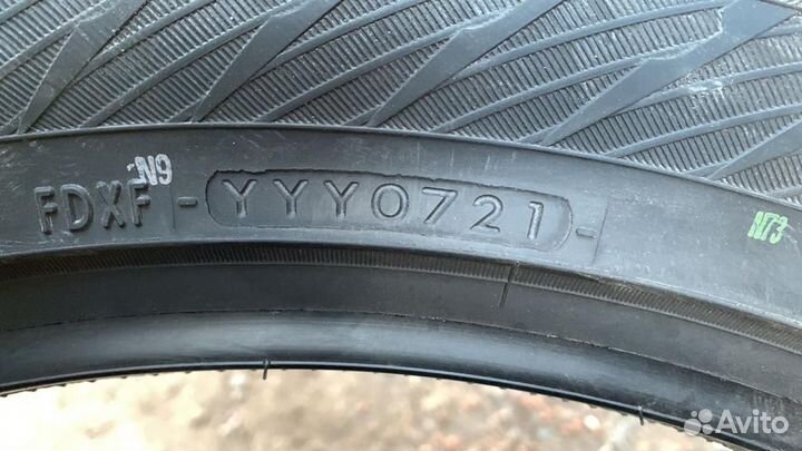 Yokohama IceGuard Stud IG65 315/40 R21 110T