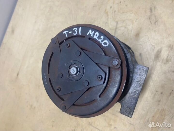 Компрессор кондиционера Nissan X-Trail T31 MR20