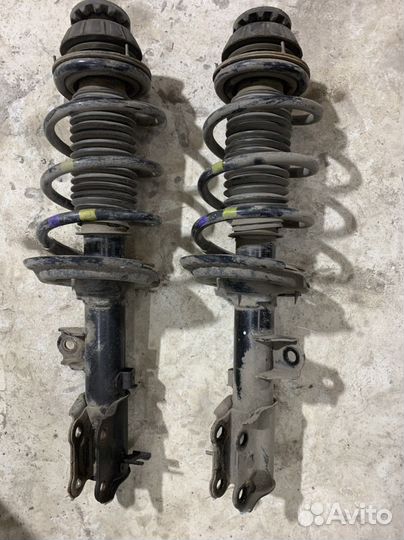 Стойки передние kia rio 3/hyundai solaris 1