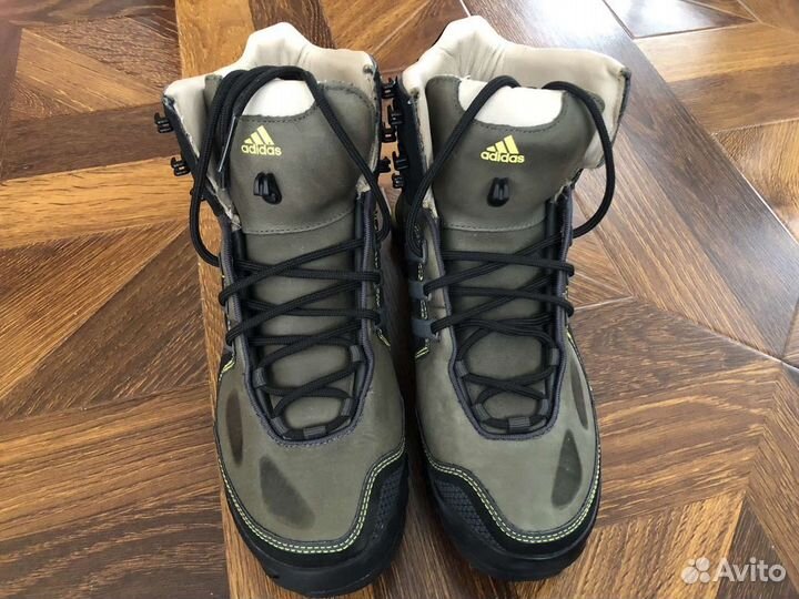 Ботинки Adidas