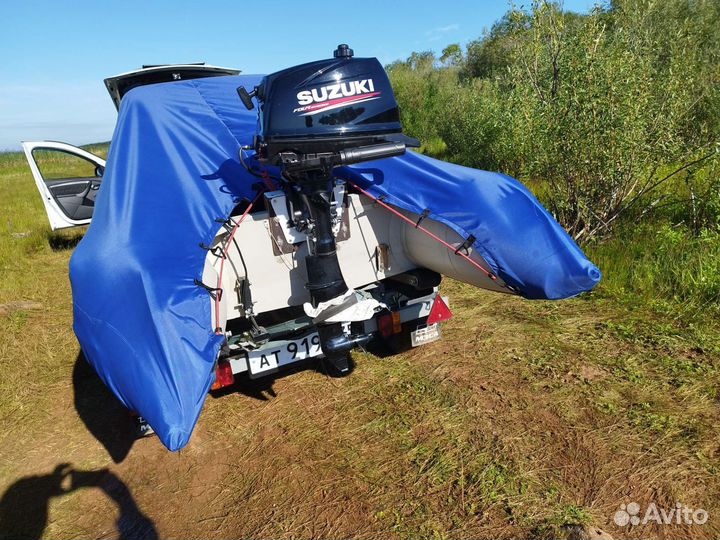 Лодка с мотором