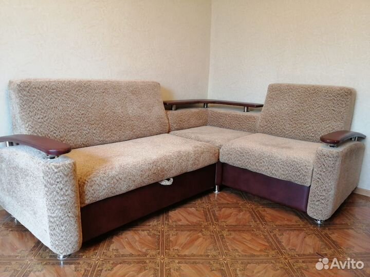 Перетяжка мягкой мебели,сидений авто и т.д