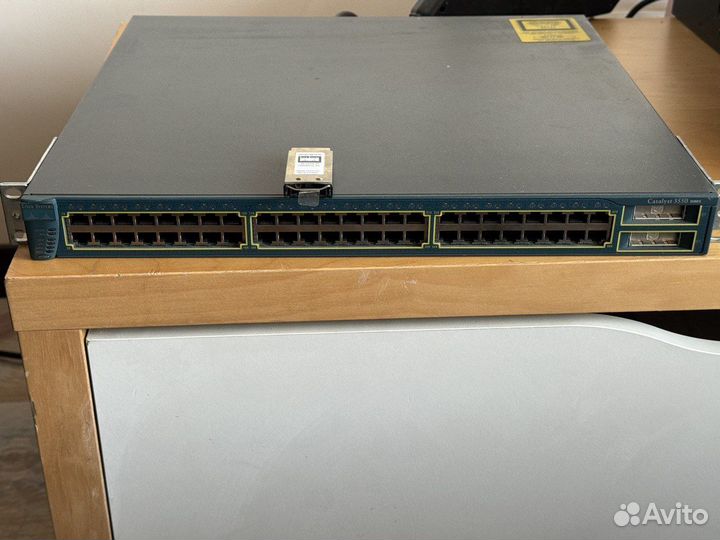 Коммутатор (свич) Cisco WS-C3550-48-SMI